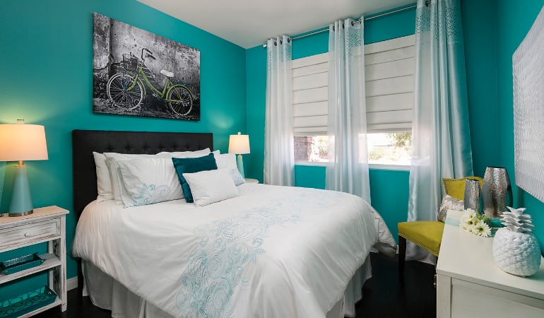 Roman shades in a Phoenix bedroom